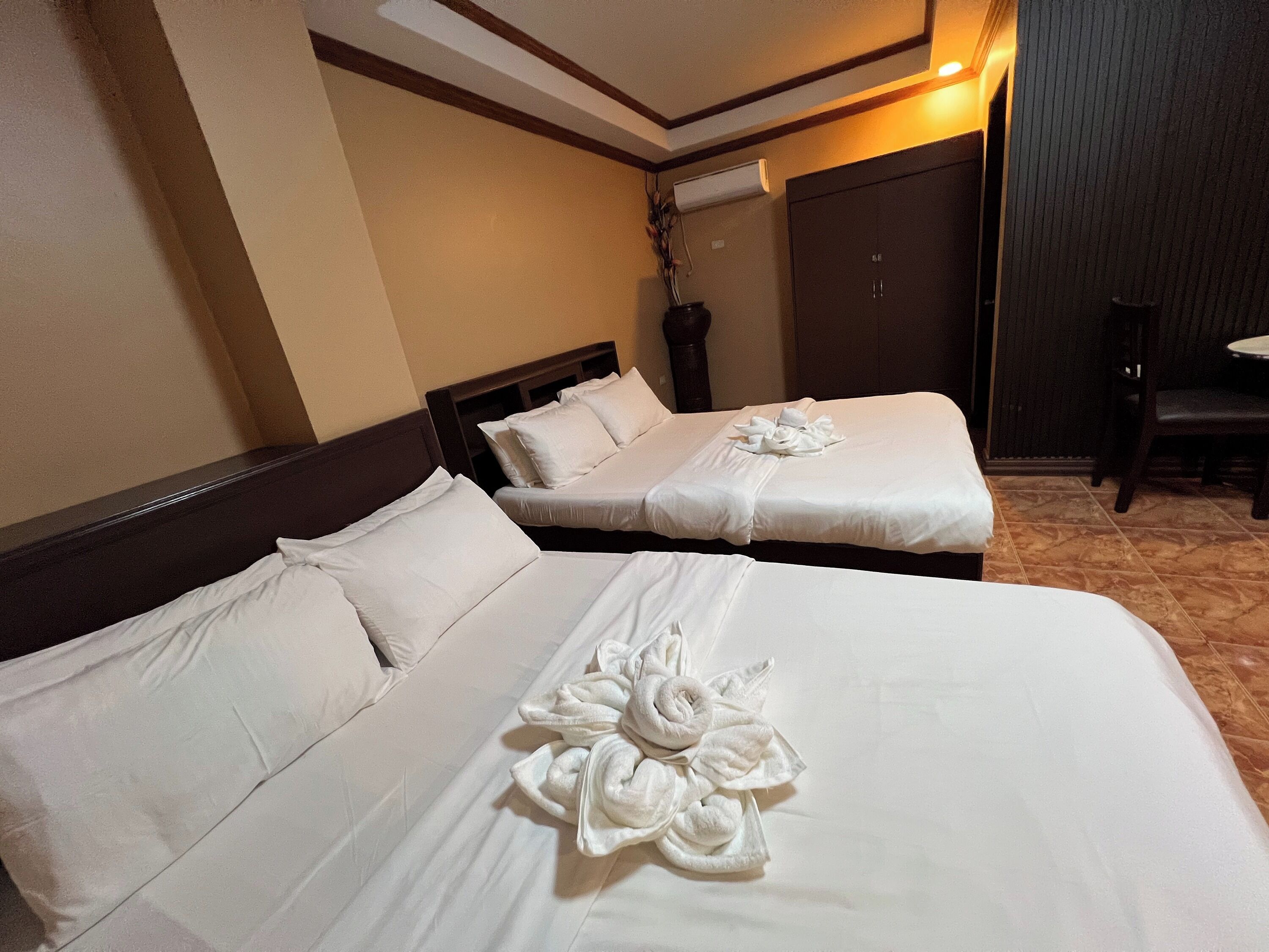 In-room safe, desk, free WiFi, bed sheets