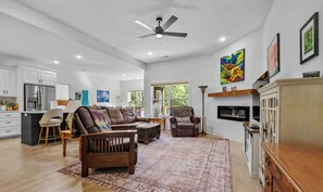 TV, fireplace, offices