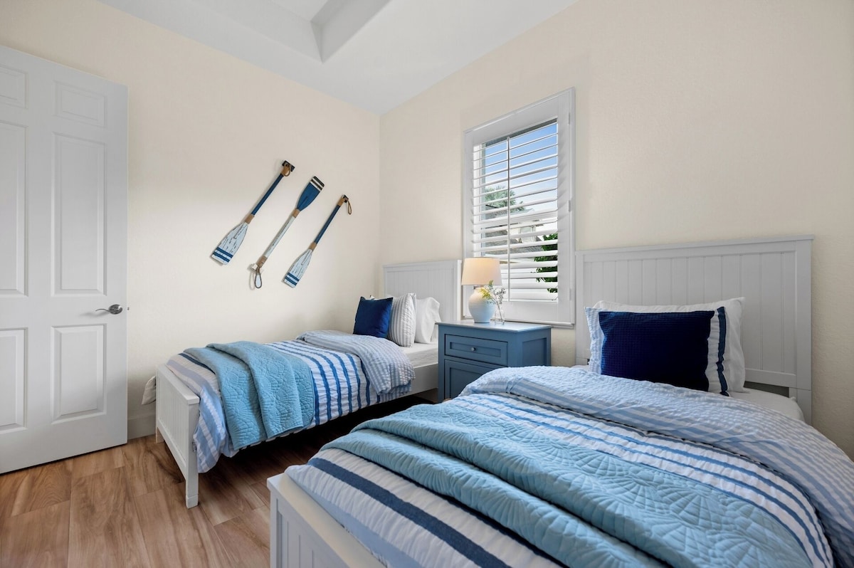 Photo 20 of StayNaples: Screened, Heated Private Pool, w/Outdoor Seats near Vanderbilt Beach