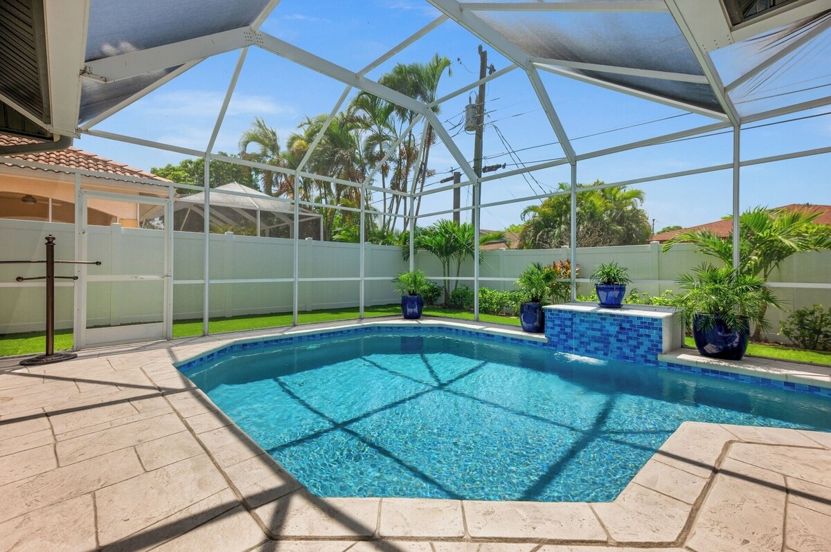 Photo 34 of StayNaples: Screened, Heated Private Pool, w/Outdoor Seats near Vanderbilt Beach