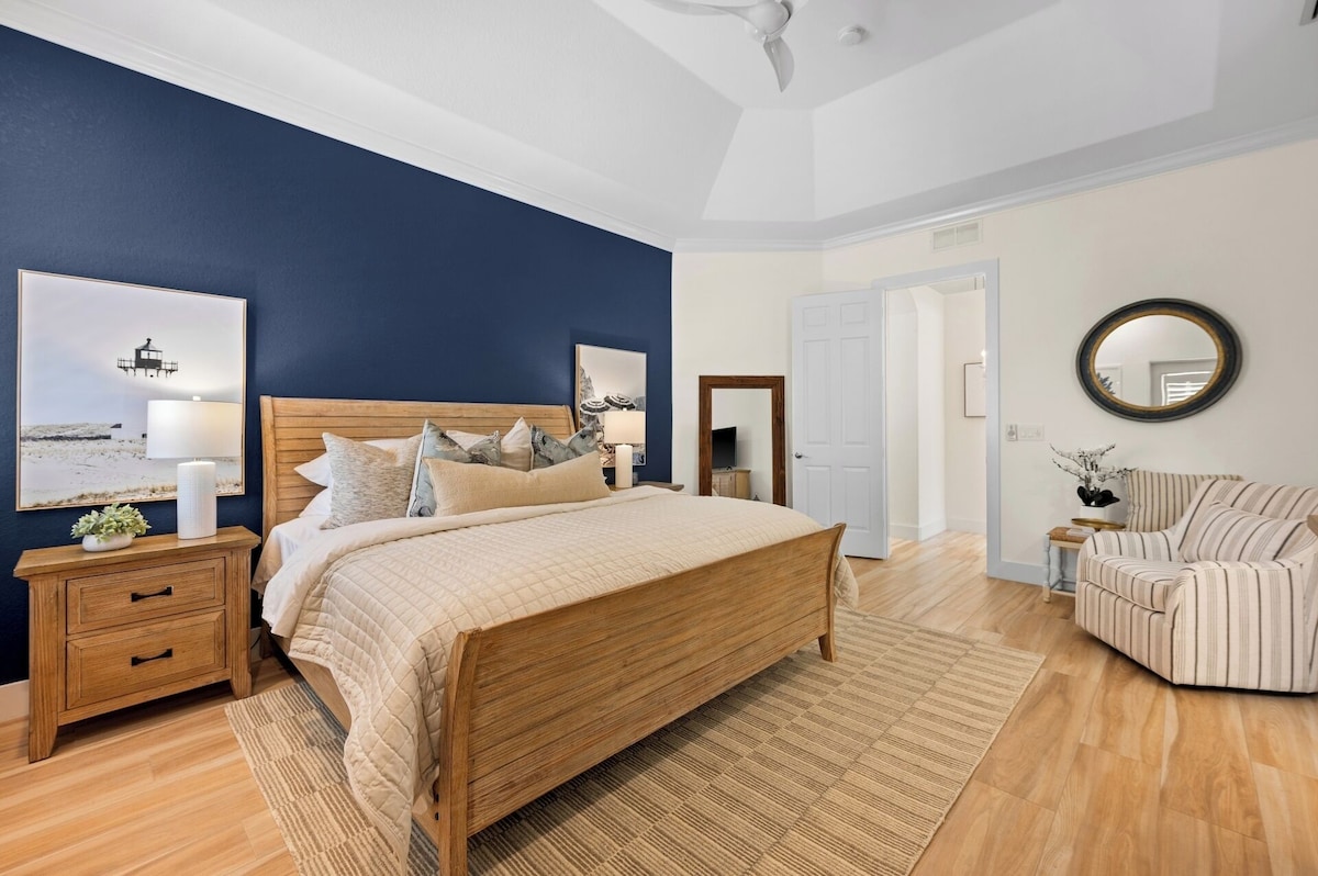 Photo 14 of StayNaples: Screened, Heated Private Pool, w/Outdoor Seats near Vanderbilt Beach