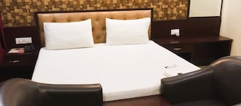 The Metropol Hotel Siwan