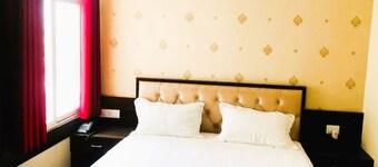 The Metropol Hotel Siwan