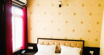 The Metropol Hotel Siwan