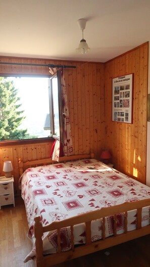 3 Schlafzimmer, Bügeleisen/Bügelbrett, WLAN, Bettwäsche