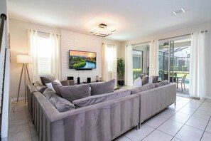 TV, DVD player, books, stereo