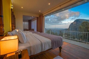Superior Triple Room, Balcony, City View | In-room safe, soundproofing, iron/ironing board, free WiFi