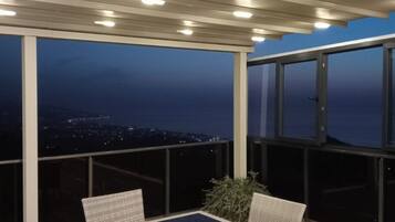 Comfort Chalet, Mountain View | Balcony