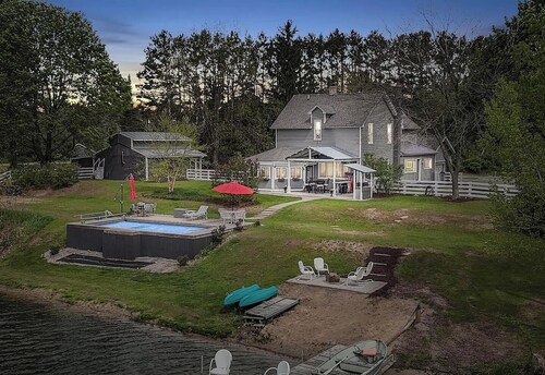 NEW! Farmhouse Therapy - Lake/Pool/Hot Tub/Kayaks