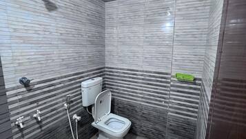 Bruser, håndklæder, Sæbe, Toiletpapir