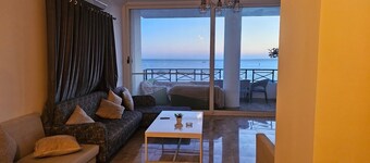 Sea view apartment 3 bedrooms in Hurghada Red Sea Governorate with AC