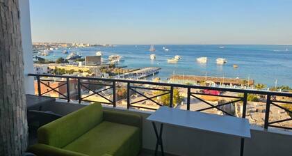 Sea view apartment 3 bedrooms in Hurghada Red Sea Governorate with AC