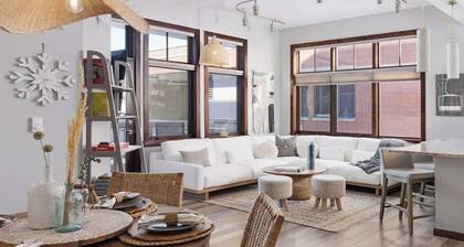 Apres Chic at Howelson Place