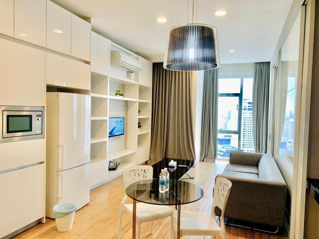 Appartement Confort, 1 chambre, vue ville | Coin séjour | TV connectée de 50 pouces avec chaînes numériques