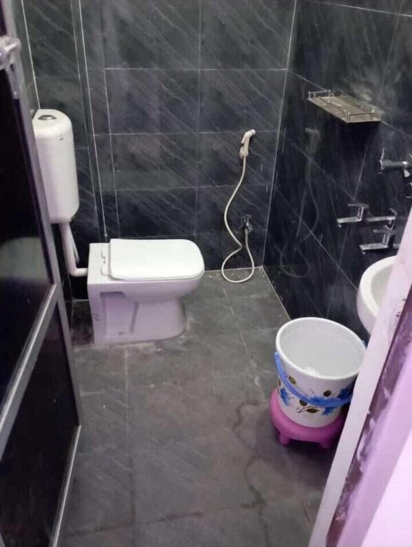 Shower, rainfall showerhead, towels, soap