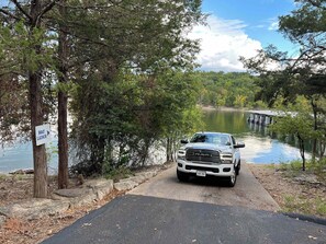 Property grounds - Secluded cabinesque condo resort pool, boat launch (Kimberling City)