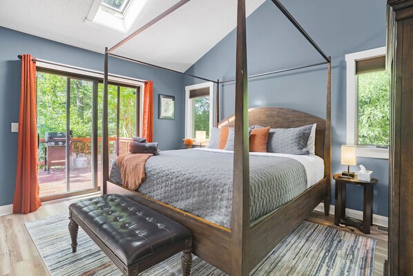 3 bedrooms, desk, iron/ironing board, WiFi