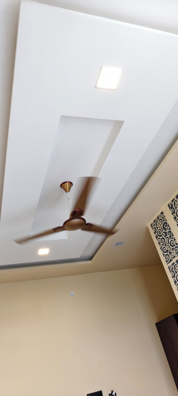 Basic Double Room | Desk, laptop workspace - THE SKY TOUCH (Jaipur)