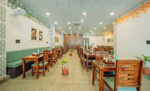 Restaurant - THE SKY TOUCH (Jaipur)