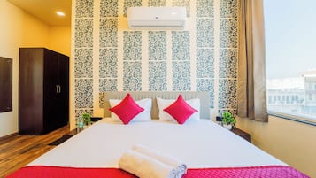 Escrivaninha, espaço de trabalho para notebook