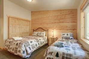 5 bedrooms, free WiFi, bed sheets