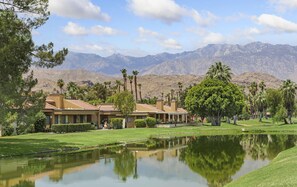Exterior - Spacious Single-story Condo With Golf Course Views (Palm Springs)