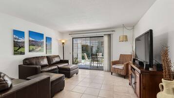 Apartment | 2 bedrooms, Internet