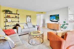 House | 2 bedrooms, Internet - Relaxing Palm Springs Condo With Pool Access (Palm Springs)
