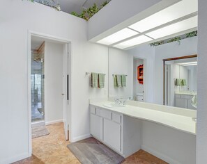 House | 2 bedrooms, Internet