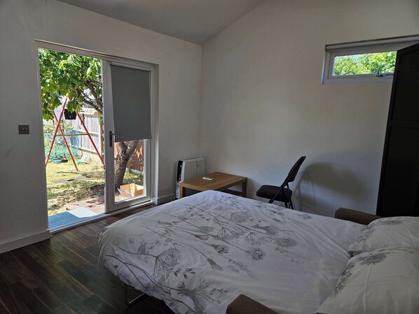 Unclassified image, 1 of 22, button