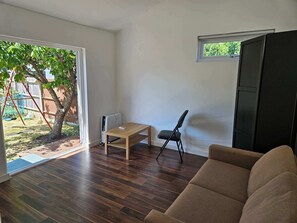 Unclassified image, 5 of 22, button