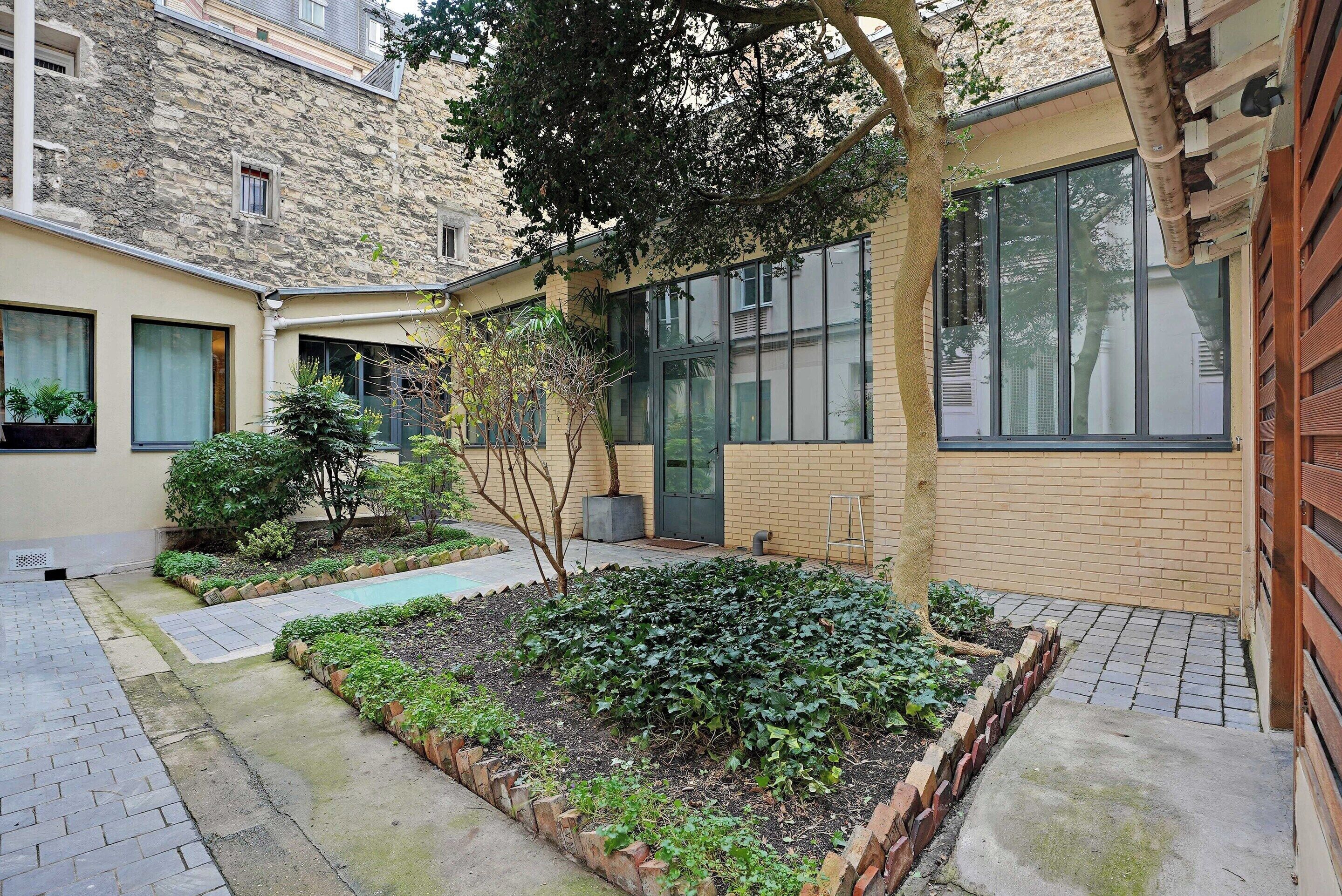 Apartment | Property grounds