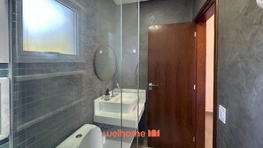 Shower, towels
