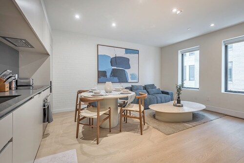 Bright & Modern 2BR | Golden Square Mile