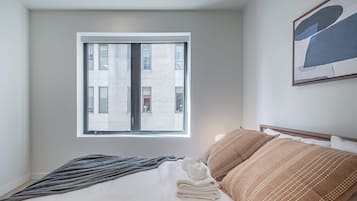 2 bedrooms, iron/ironing board, travel crib, free WiFi