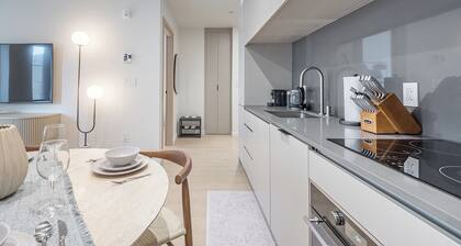 Bright & Modern 2BR | Golden Square Mile