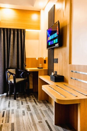 Executive Double Room, City View
