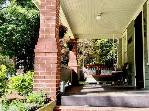 Charming 2-bedroom cottage in Aberdeen