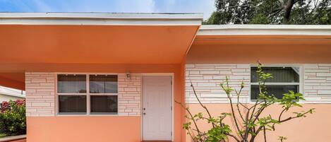 公寓 (2 Bedrooms) | 住宿正面