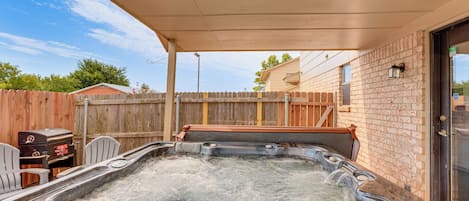 Casa (3 Bedrooms) | Vista frontal de la propiedad