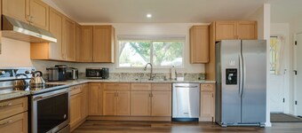 Quiet Home w/ Yard: 2 Mi to Mall & Sparks Marina!