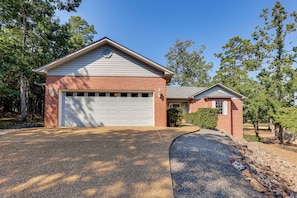 House (3 Bedrooms) | Interior - Golf, Fish & Hike: Hot Springs Village Home! (Hot Springs Village)