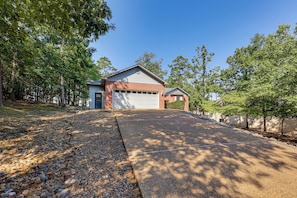 House (3 Bedrooms) | Interior - Golf, Fish & Hike: Hot Springs Village Home! (Hot Springs Village)