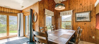 Ski, Hike & Fish: Mtn-view Maggie Valley Retreat