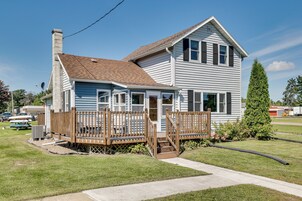 House (3 Bedrooms) | Front of property