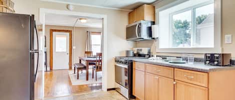 House (3 Bedrooms) | Interior