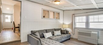 Steps to Water: Lake of the Ozarks Getaway