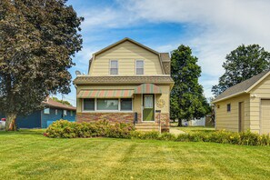 House (3 Bedrooms) | Front of property