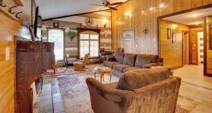 Steps to Lake: Peaceful Cabin Escape in Odessa