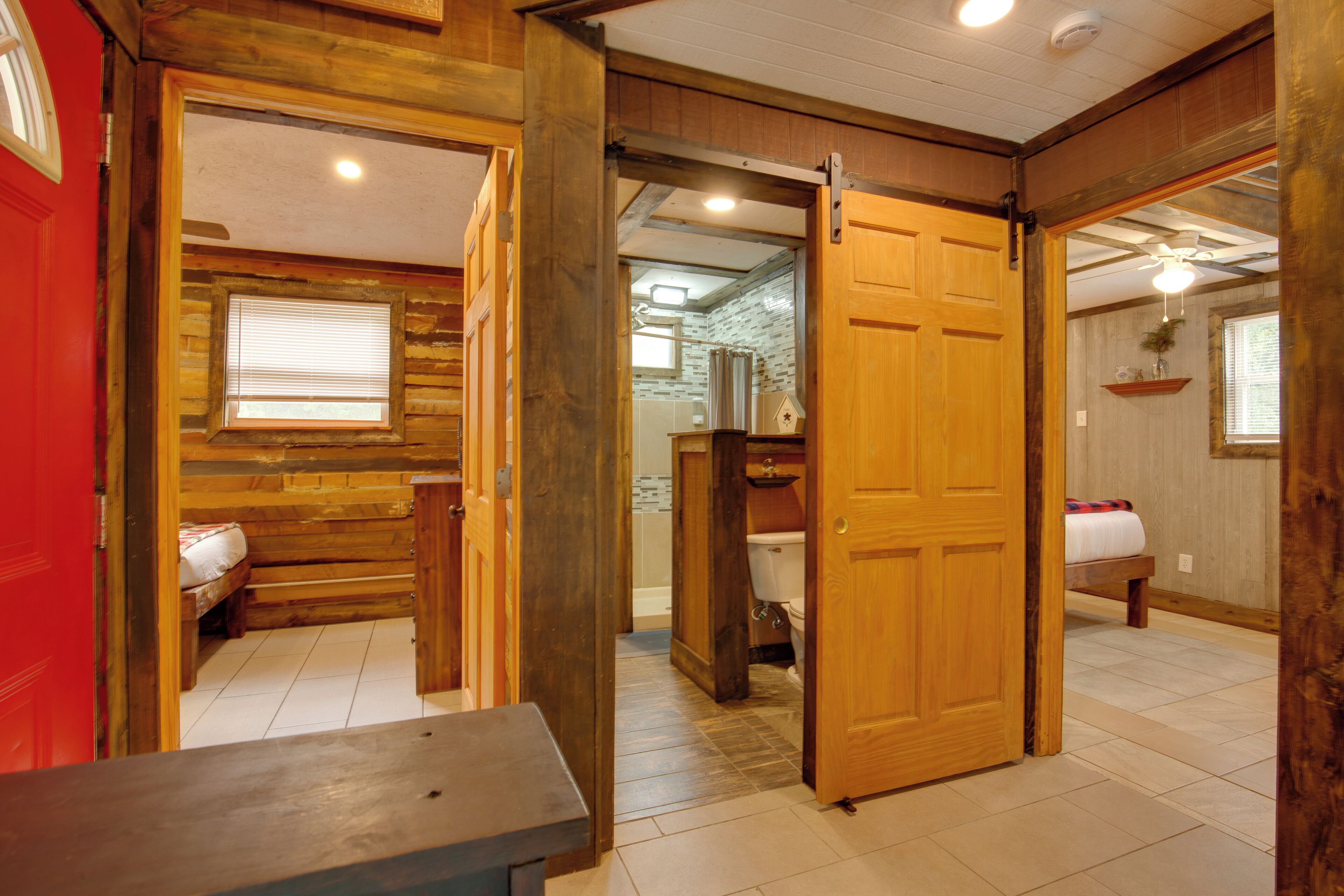 House (2 Bedrooms) | Interior